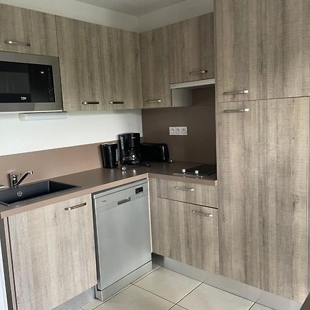 Meuble 6 Personnes Apartment Remoulins Bagian luar foto